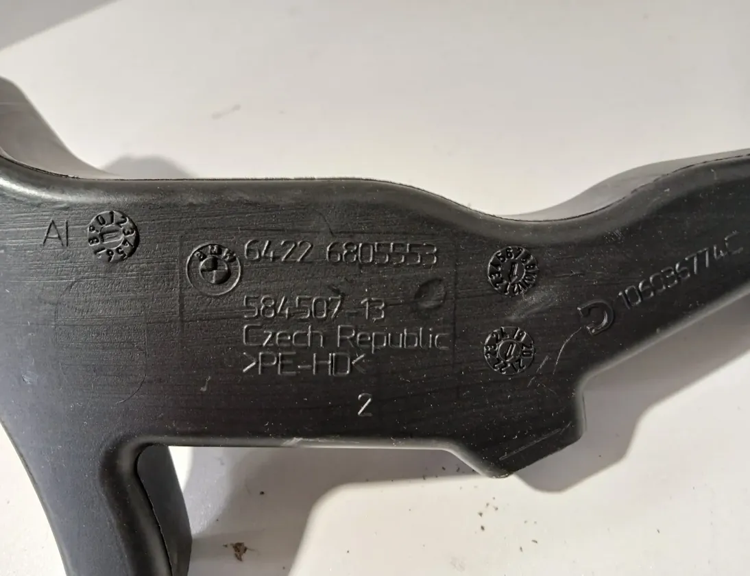 BMW 3 Series G20/G21/G28 (2018-2024) Cabin air duct channel 6805553 33934244