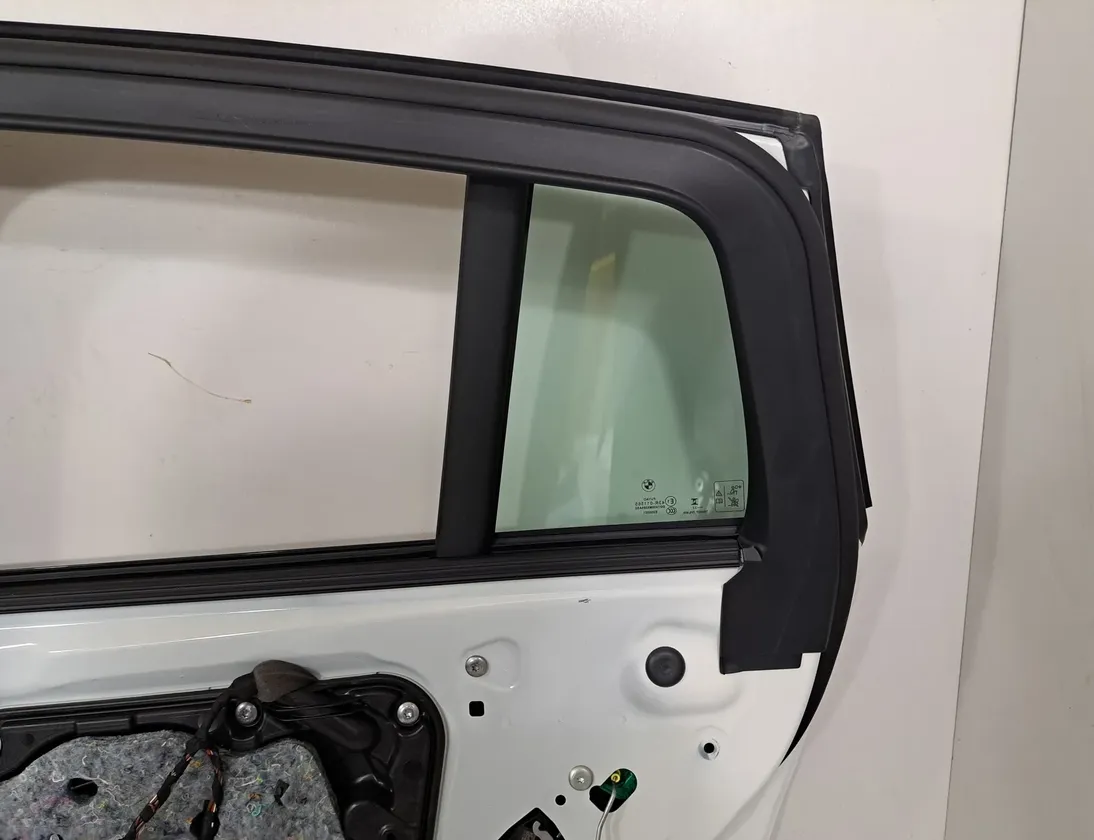 BMW X4 G02 (2018-2024) Pravé zadné dvere 7417374,7473148,7498154,5A5C896,8064802,7478344 32029467