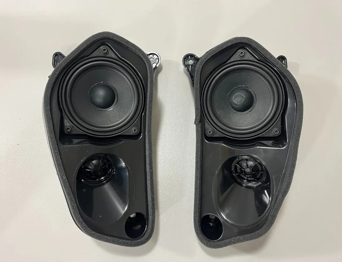 BMW X7 G07 (2018-2024) Аудио система 6809632,2622522,2622521,2622517,2622518,6813597,2622812,5A9BF92,5B44D34,5A923D0,5A86481,5A80721,5A7DD92,5A78618,5A758D1,5A5CA89,5A38AB8,5A207E7,9826944,9832609,8711252,8779561,8720174,8717934,2622516 32109625