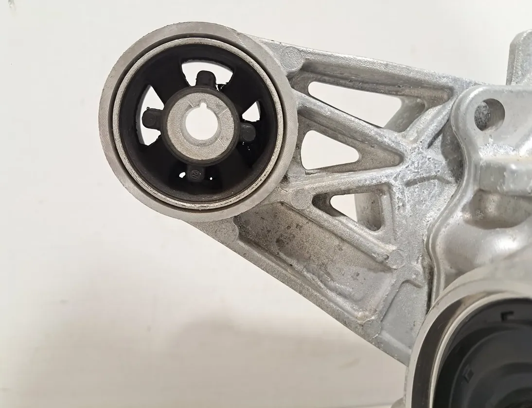 BMW X7 G07 (2018-2024) Редуктор задний 8849917 32972765