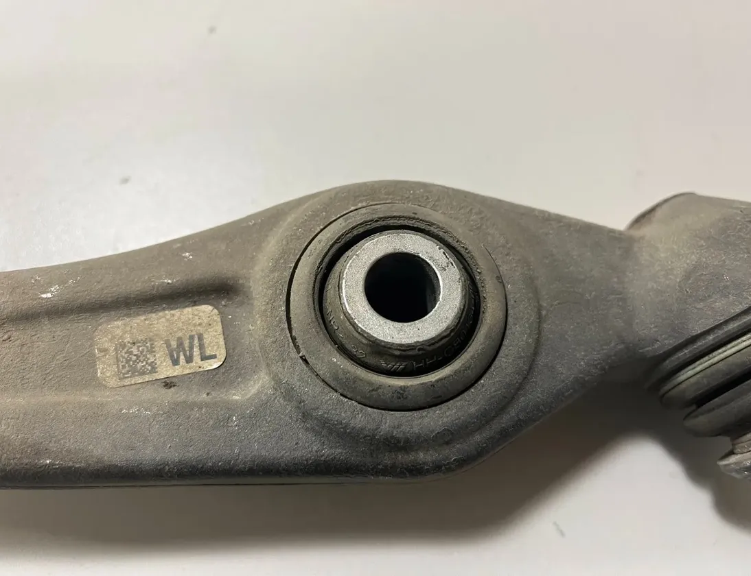 BMW X7 G07 (2018-2024) Front left straight fork 6878081,8866771,8841941 33330766