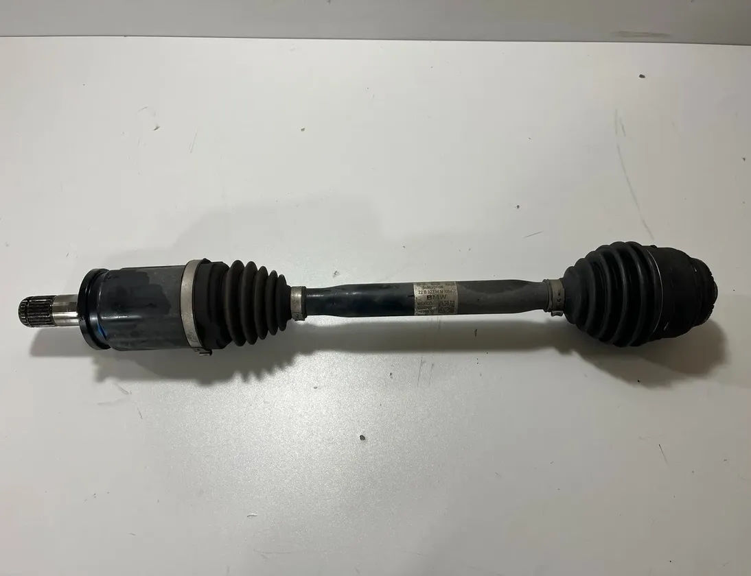 BMW X7 G07 (2018-2024) Front Left Driveshaft 8486204,8486201 33338676