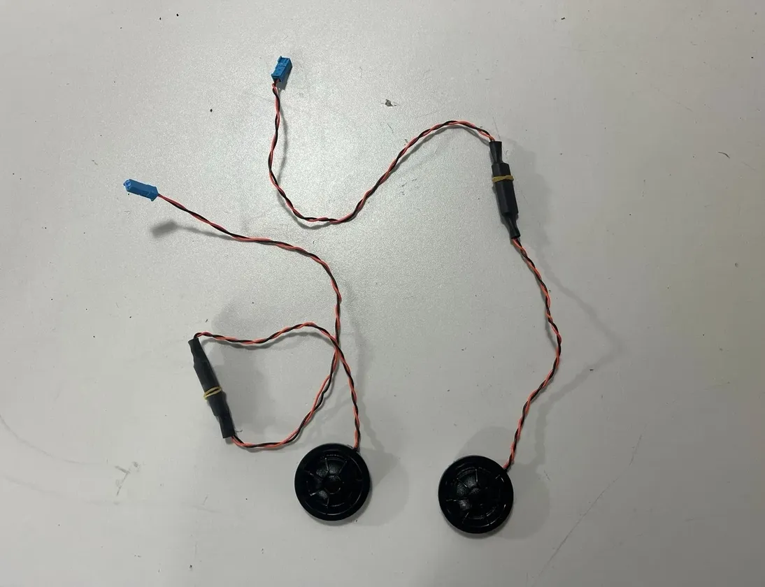 BMW X7 G07 (2018-2024) Kompletný zvukový audio systém 2622516,2622518,9460501,9460502,6809632,2622522,2622521,2622517,6813597,2622812,5B44D34,5A9BF92,5A923D0,5A86481,5A80721,5A7DD92,5A78618,5A758D1,5A3F6D3,9832611,8779573,8720177,8717936,9399276,9399315 33519447