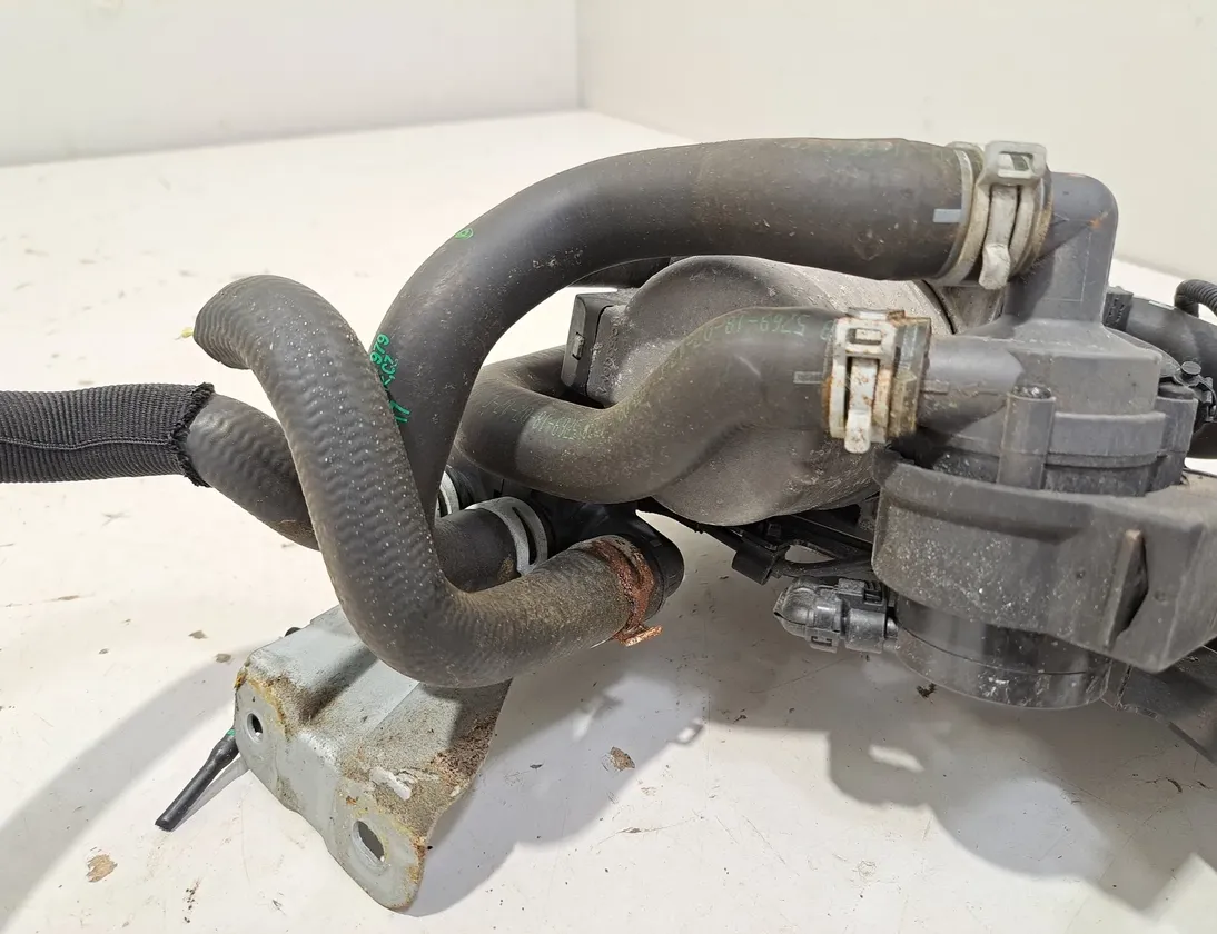 BMW 7 Series G11/G12 (2015-2023) Автономный отопитель 9361064,9357979,6820614,9321061,9321063,9890553,9357975,6953072 33717679