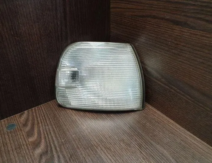 VOLKSWAGEN Transporter T4 (1990-2003) Pravé predné svetlo na zatáčanie 7D0953042 27329319