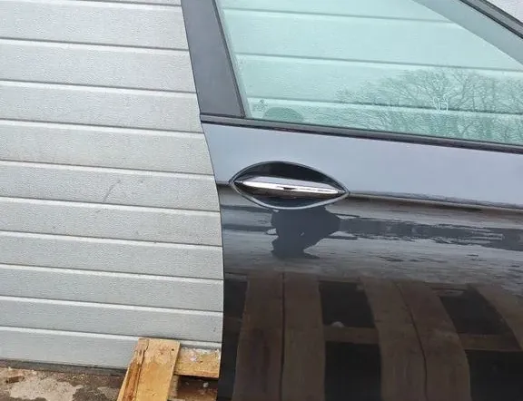 BMW 5 Series F10/F11 (2009-2017) Front Right Door 34046539