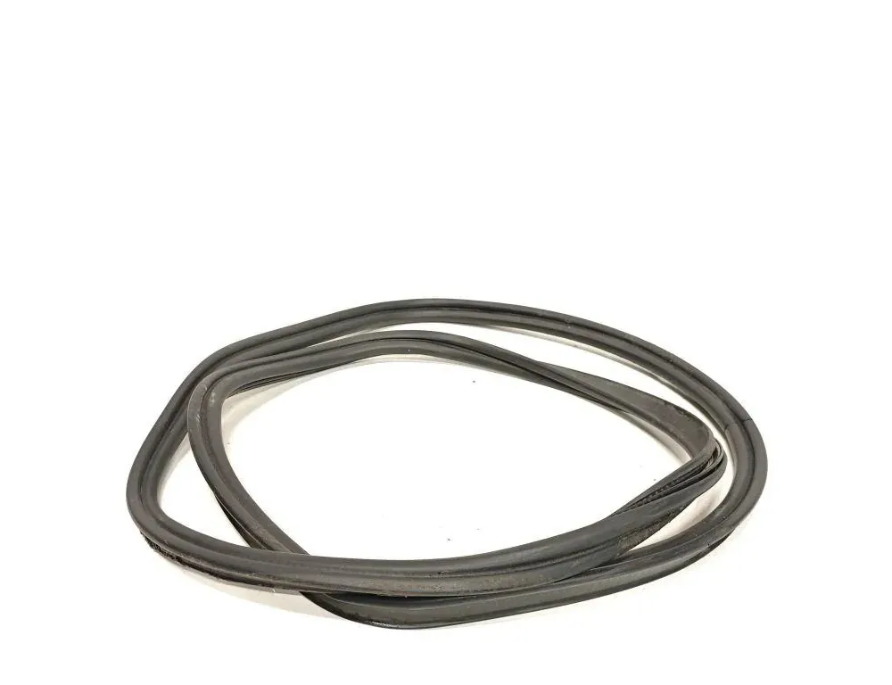 AUDI A5 8T (2007-2016) Резиновый уплотнитель крышки багажника 8F0827705 34041552