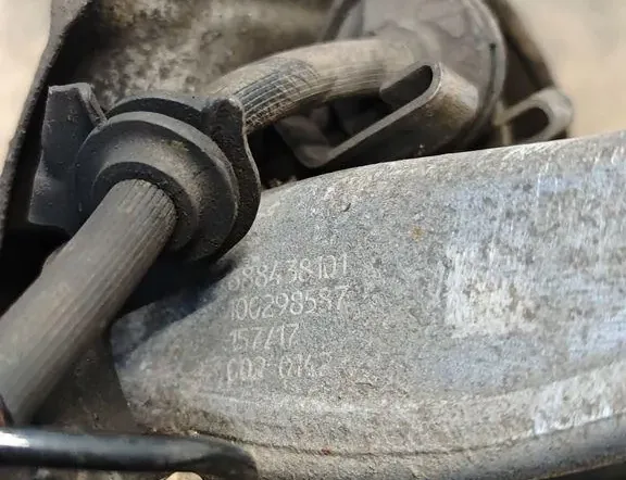 BMW 5 Series G30/G31 (2016-2023) Ступица передняя левая 688438101,6884381,100298587 34039018