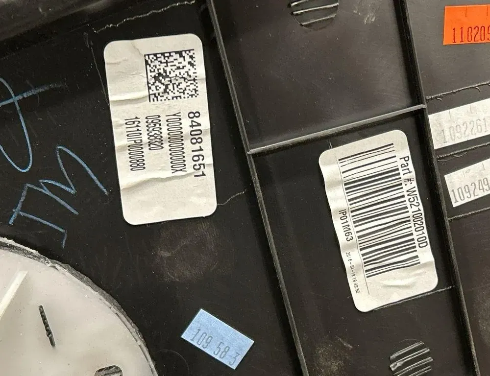 CHEVROLET Camaro 6 generation (2015-2024) Dashboard 84081651 33516611