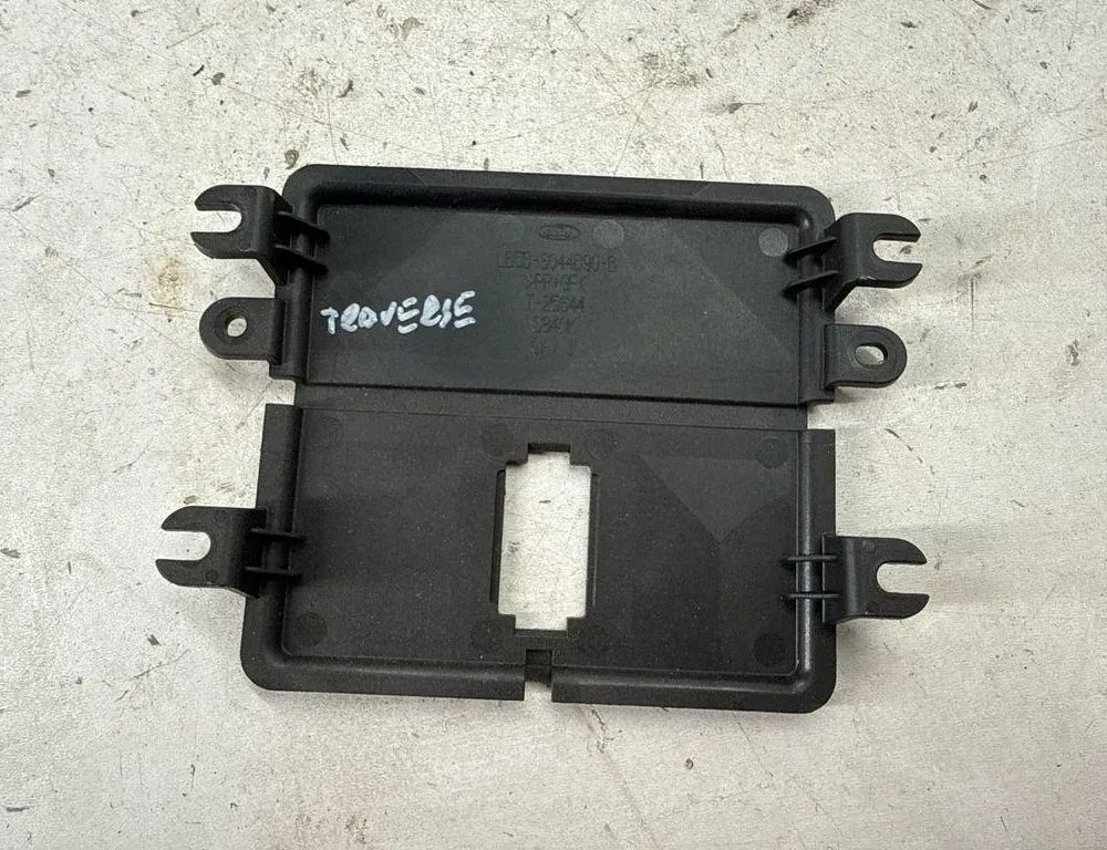 FORD USA Explorer 6 generation (2019-2024) Другие внутренние детали LB5BS044B90 33574106