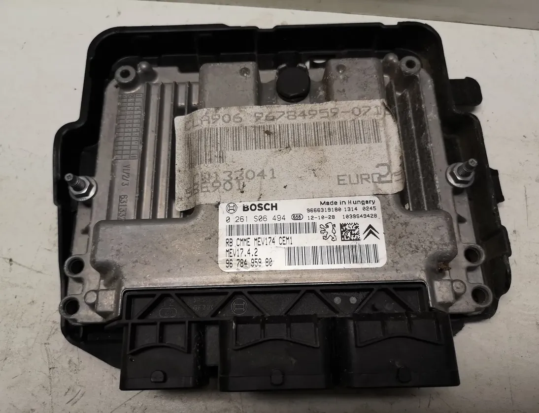 PEUGEOT 208 Peugeot 208 (2012-2015) Engine Control Unit ECU 9678495980,0261S06494,9666319180 12162379