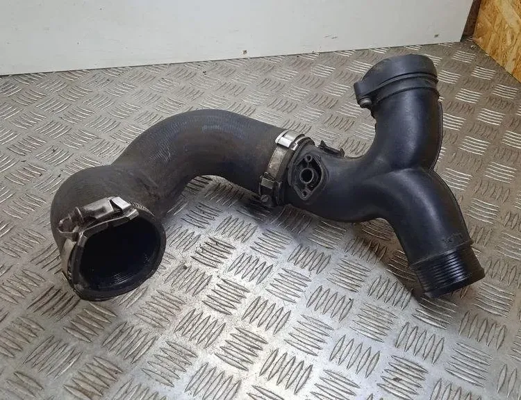 PORSCHE Cayenne 958 (2010-2018) Intercooler hadica 7L6145795 31127694