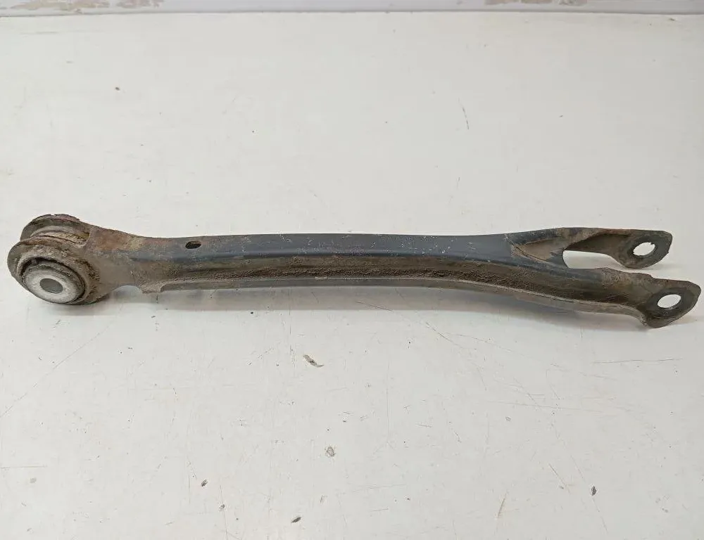 MERCEDES-BENZ E-Class W213/S213/C238/A238 (2016-2024) Pravé zadné rameno trojhranného ramena A2043521205 31131552