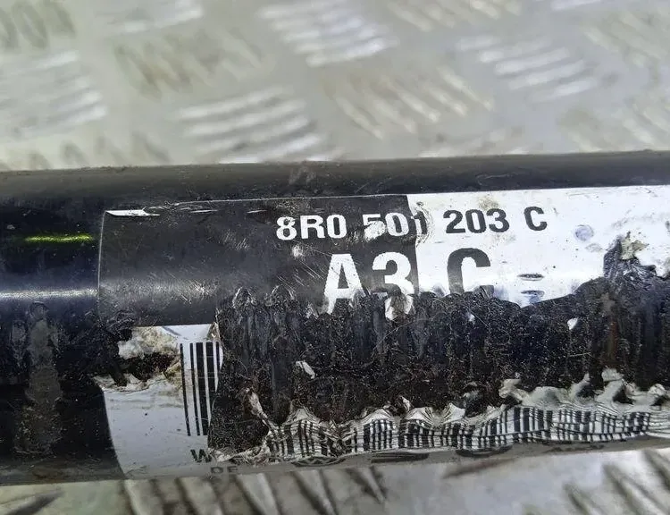 AUDI A6 C8/4K (2018-2024) Полуось задняя правая 8R0501203C 31133394