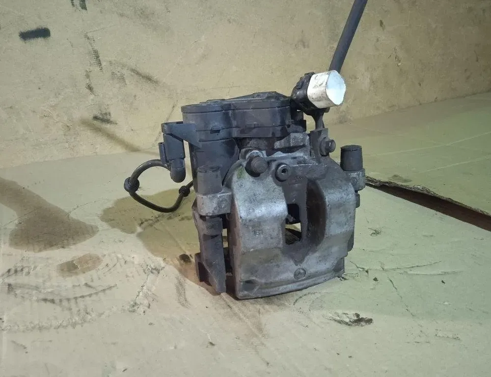 MERCEDES-BENZ GLC X253 (2015-2024) Ľavý zadný brzdový strmeň A2534230998 31133425