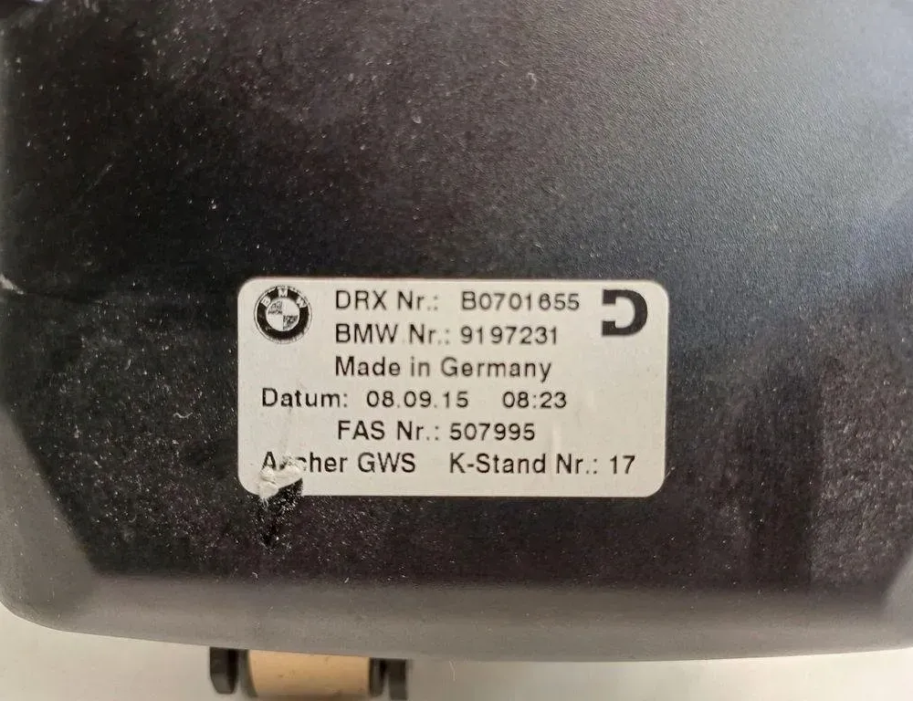 BMW M6 F06/F12/F13 (2012-2018) Пепельница 9197231 31143822