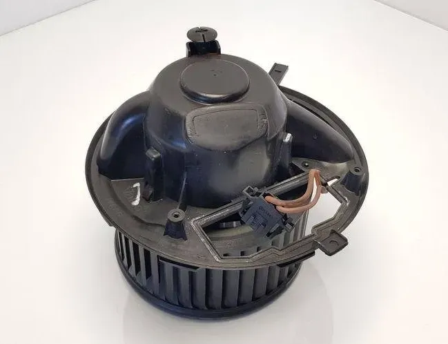 VOLKSWAGEN Golf 5 generation (2003-2009) Interiérový ohrievač 35987694CD 31085540