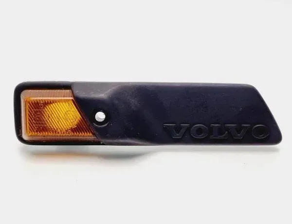 VOLVO 440 1 generation (1988-1996) Повторитель переднего правого крыла 471922 31095911