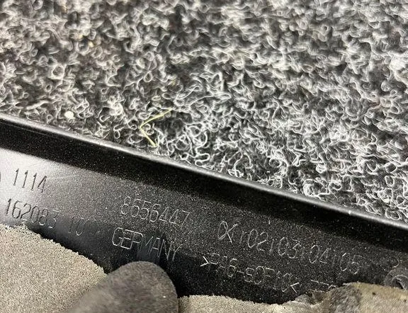 BMW 5 Series G30/G31 (2016-2023) Декоративная крышка двигателя 8656447 34056711