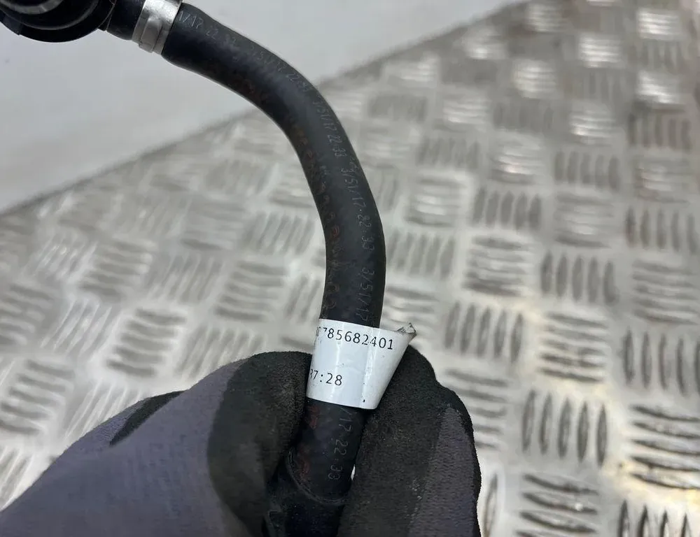 BMW 5 Series G30/G31 (2016-2023) Vákuová trubica 7856824 34052845