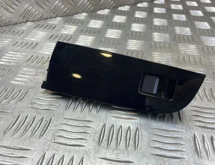 JAGUAR XJ 4 generation (X351)  (2015-2020) Отделочный щит панели  AW93240A40D 31833024