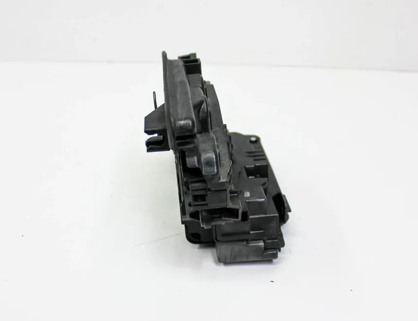 BMW 5 Series G30/G31 (2016-2023) Zámok ľavých zadných dverí 7477697 23097245