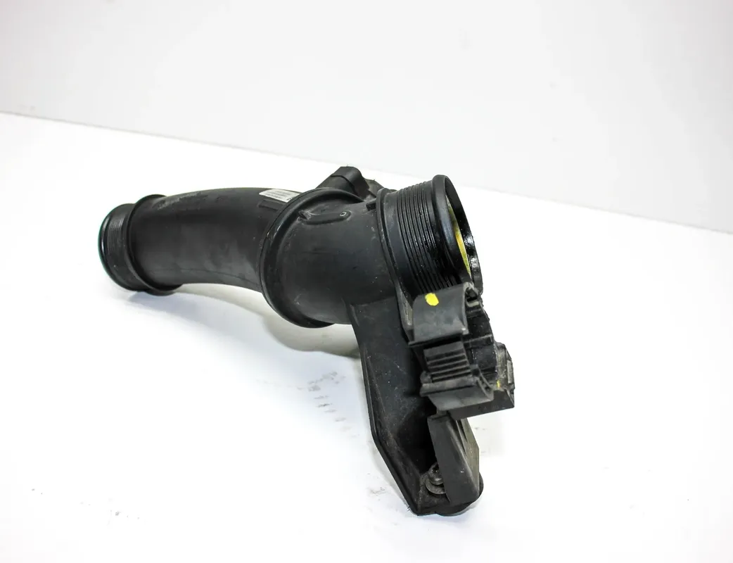 AUDI Q3 8U (2011-2020) Intercooler hadica 5N0145770G 31991198