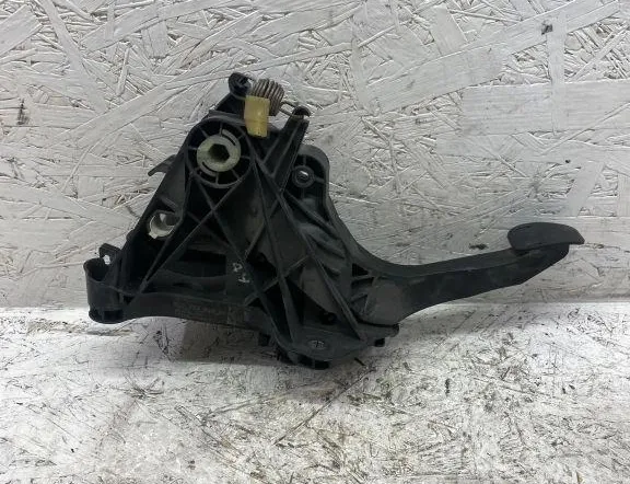 VOLKSWAGEN Golf 8 generation (2019-2023) Clutch Pedal 5Q2721059 33467710