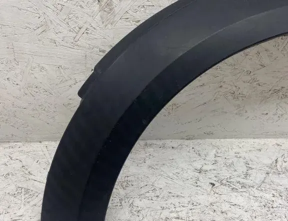 MERCEDES-BENZ Sprinter 3 generation (907/910) (2019-2024) Pravé predné blatníkové lemovanie 33469092