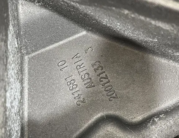 BMW 5 Series F10/F11 (2009-2017) Držiak na montáž prevodovky 24168110,22326777613 33470625