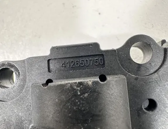 BMW 3 Series F30/F31 (2011-2020) Клапаны управления внутренним подогревом 410475520 33472740