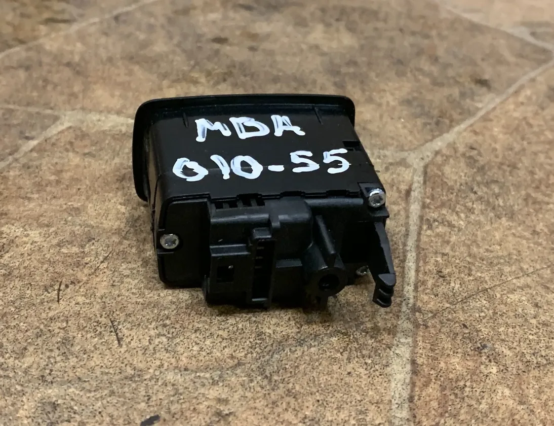 MERCEDES-BENZ GLE Coupe C292 (2015-2019) Vypínače A1669051700 33476146