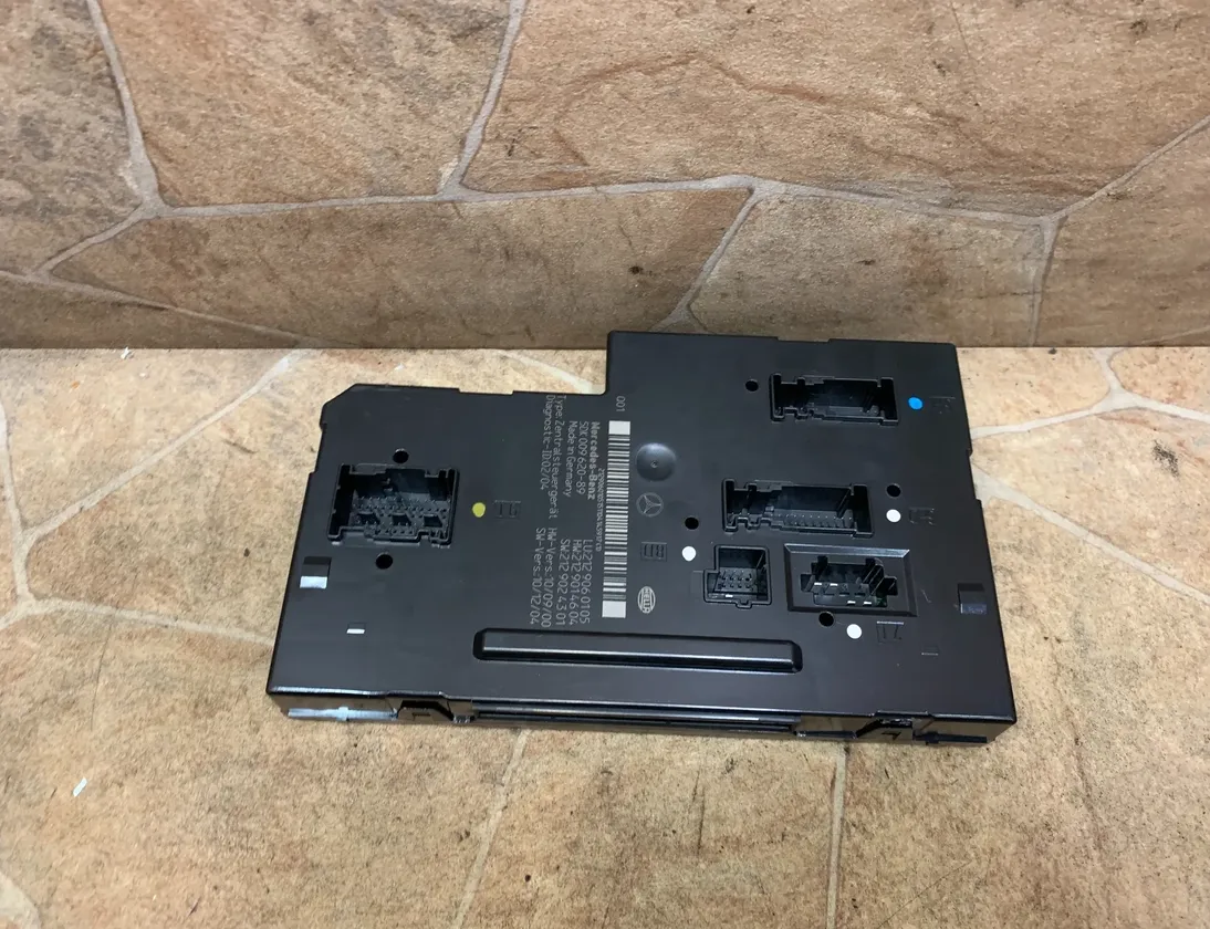 MERCEDES-BENZ CLS-Class C218/X218 (2011-2017) Comfort Control Unit A2129060105 33587669