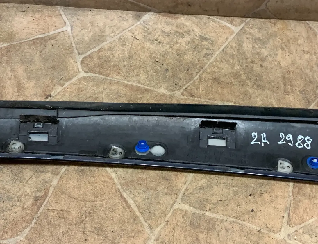 MERCEDES-BENZ SL-Class R230 (2001-2011) Ľavý stĺpik B obloženie A2306900339 33601569