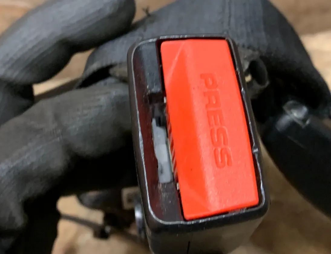 BMW 3 Series F30/F31 (2011-2020) Pravý zadný bezpečnostný pás 7375448 34268620