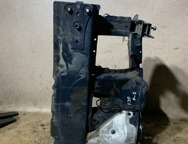 BMW 3 Series F30/F31 (2011-2020) Pravý predný štvrťový panel 34354644