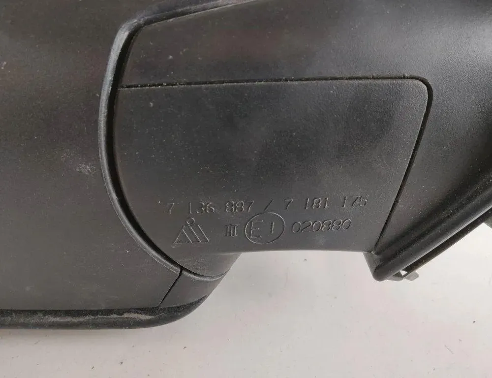 BMW X5 E70 (2006-2013) Pravé krídlo zrkadlo E1020880,7136887 31920545
