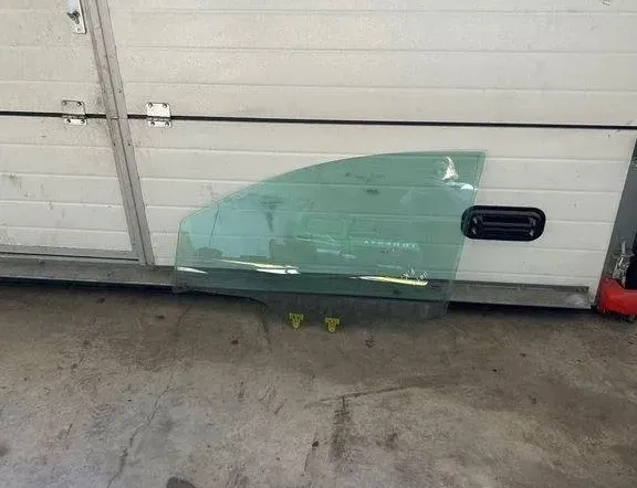 NISSAN Note 1 generation (2005-2014) Front Left Door Glass 43R000464 31631017