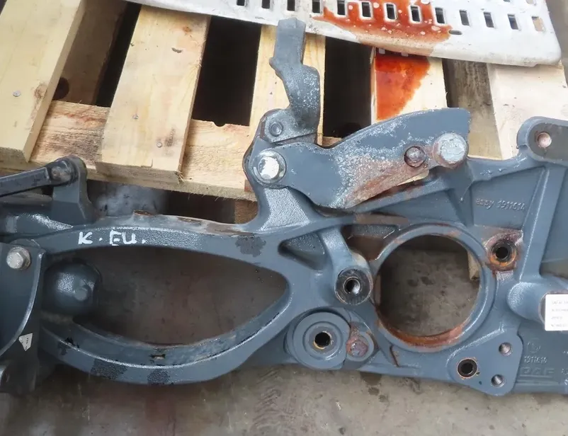 DAF XF (2012-present) Chassis bracket 1911614 30724343