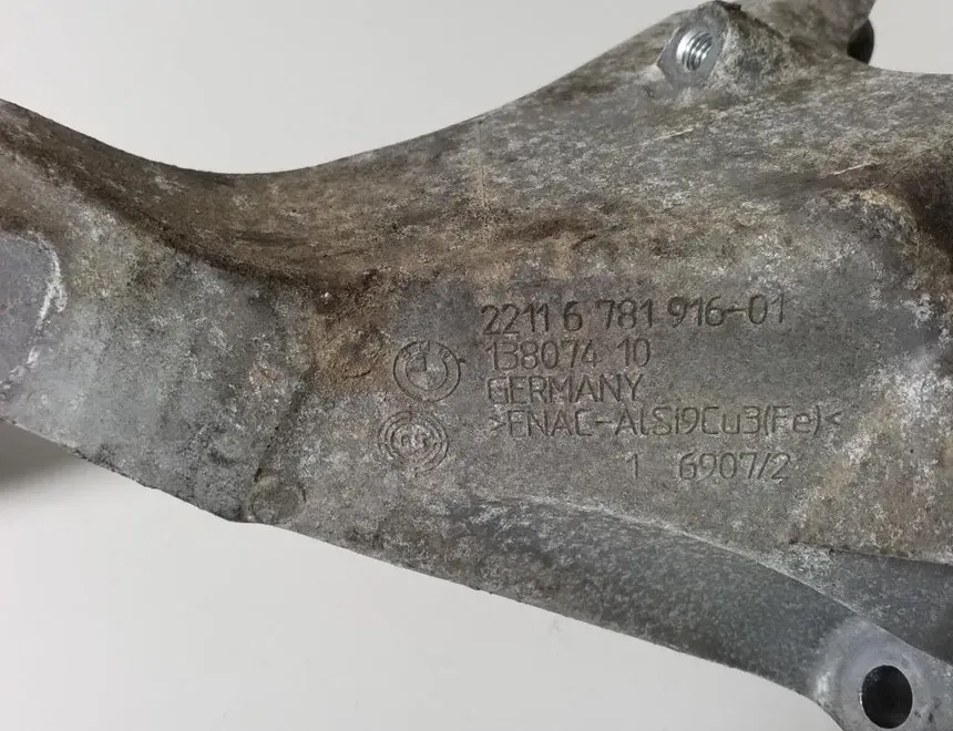 BMW 3 Series E90/E91/E92/E93 (2004-2013) Držiak motora pravá strana 6781916 21427448