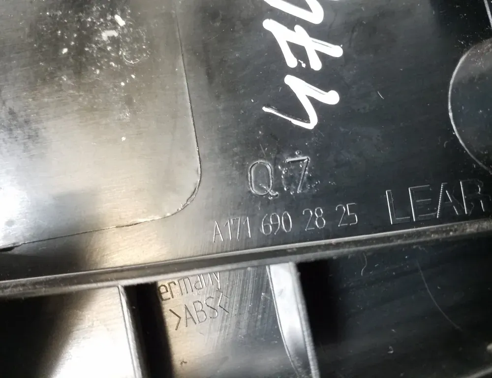 MERCEDES-BENZ SLK-Class R171 (2004-2011) Rear Trunk Grill A1716902825 33534148