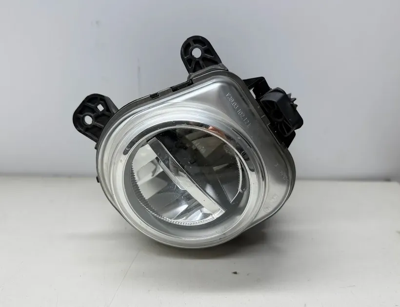 BMW X6 F16 (2014-2020) Ľavé predné hmlisté svetlo 6317731725108,7317251 33550337
