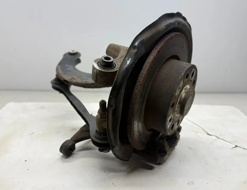 VOLKSWAGEN Jetta 6 generation (2010-2018) Zadný ľavý náboj kolesa 33550612