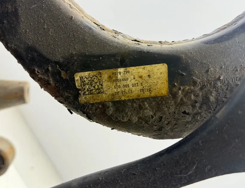 VOLKSWAGEN Jetta 6 generation (2010-2018) Zadný ľavý náboj kolesa 33550612