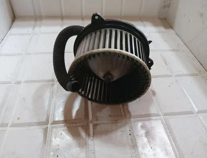 MAZDA 323 BJ (1998-2003) Печка салона 8940000060 18222099