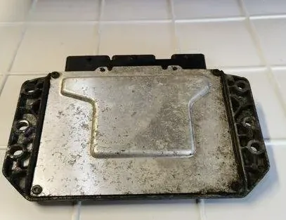 PEUGEOT 607 1 generation (2000-2008) Riadiaca jednotka motora 21584995,9650920480 18237907