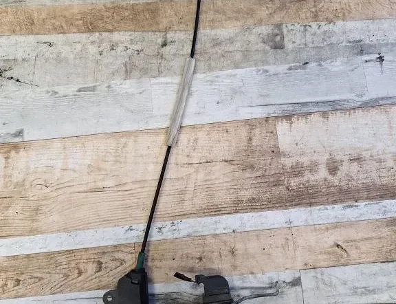 OPEL Zafira B (2005-2010) Ľavý predný zámok dverí 30000000,8200009360,0000009 34003836