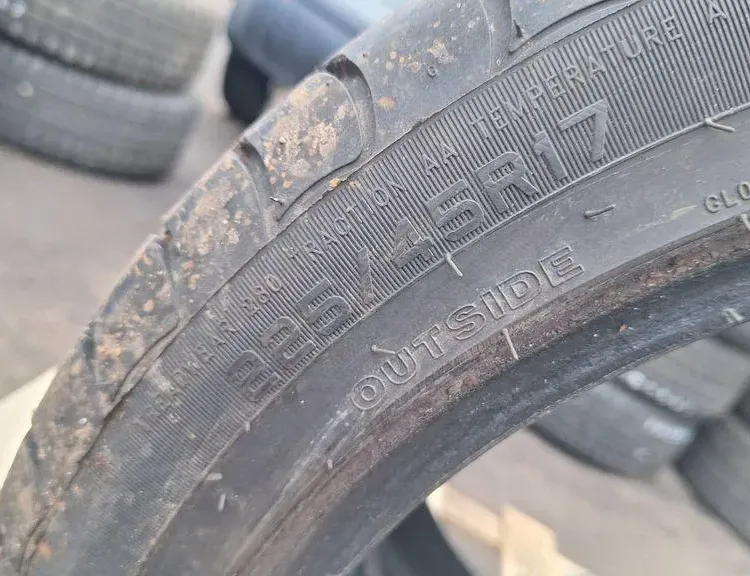 OPEL Vectra C (2002-2005) Задний багажник гриль 33990847