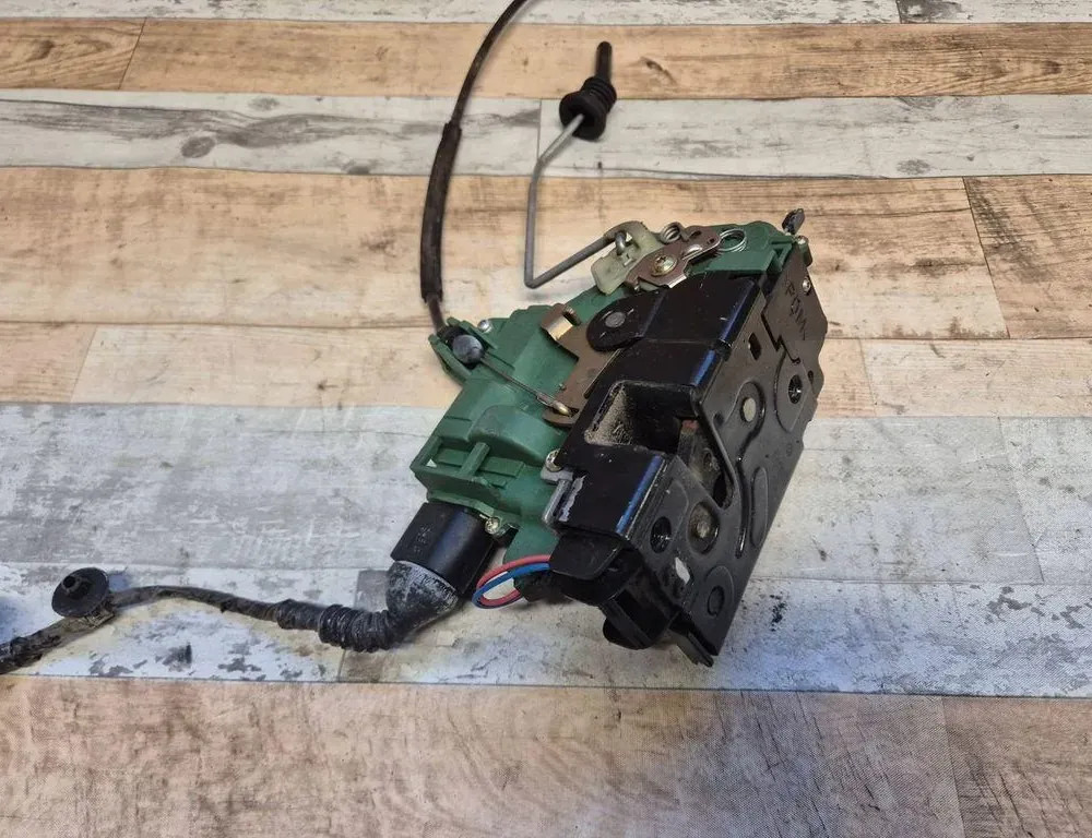 VOLKSWAGEN Passat B5 (1996-2005) Замок двери передний правый 3B1837016AD,3B1837016CA,3B1837016,3B1837016C,992620101 33979617