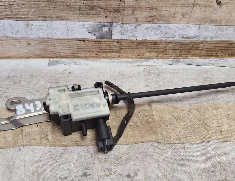 BMW X6 E71/E72 (2008-2012) Fuel Tank Cover Lock 6711719053302 33977285